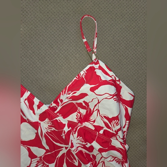 Liz Claiborne women's size 14 one-piece swimsuit - Picture 6 of 16